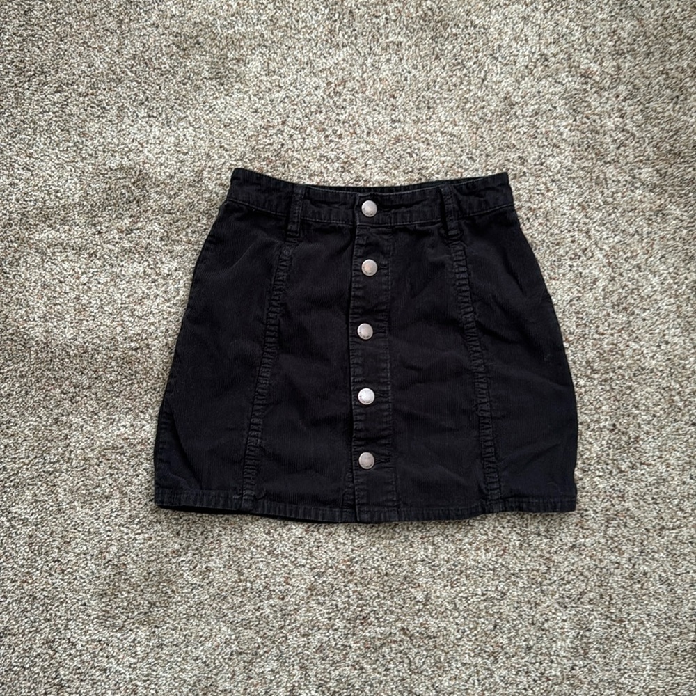 Billabong black corduroy mini skirt-size 26